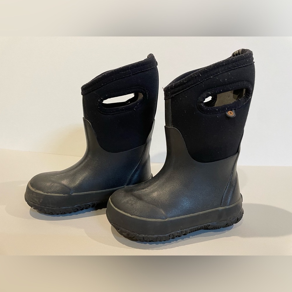 Black bog boots, size 9 toddler